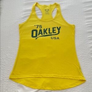Oakley Women's Bright Yellow Tank with Bold Blue Graphic size medium